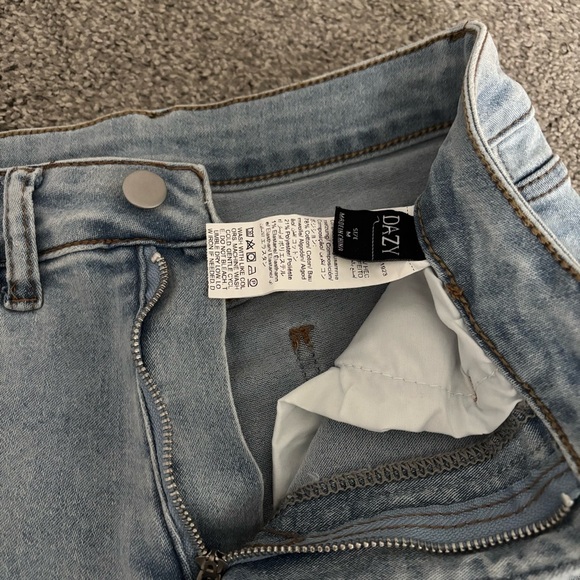 3/$45 Light Wash Straight Leg Denim Stretch Jeans - Picture 3 of 8